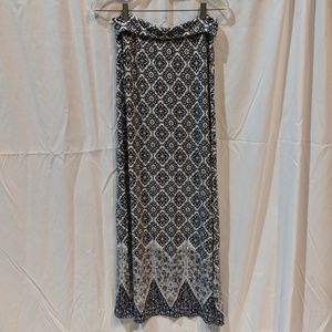 Patterned maxi skirt